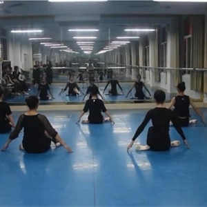 播音与主持专业舞蹈课程