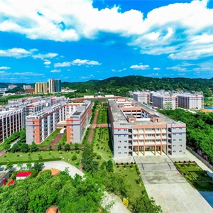航拍校园风貌