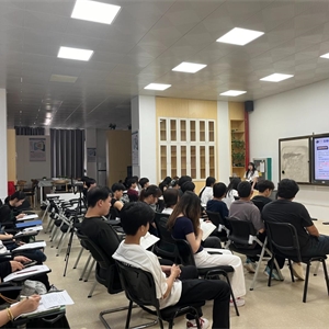 学院教师上公开课